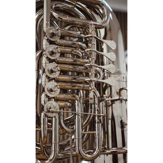 Tuba en Do Wessex Mahler niquelada 5 cilindros TC470N